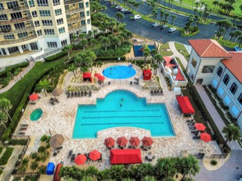 Clubhouse Pool